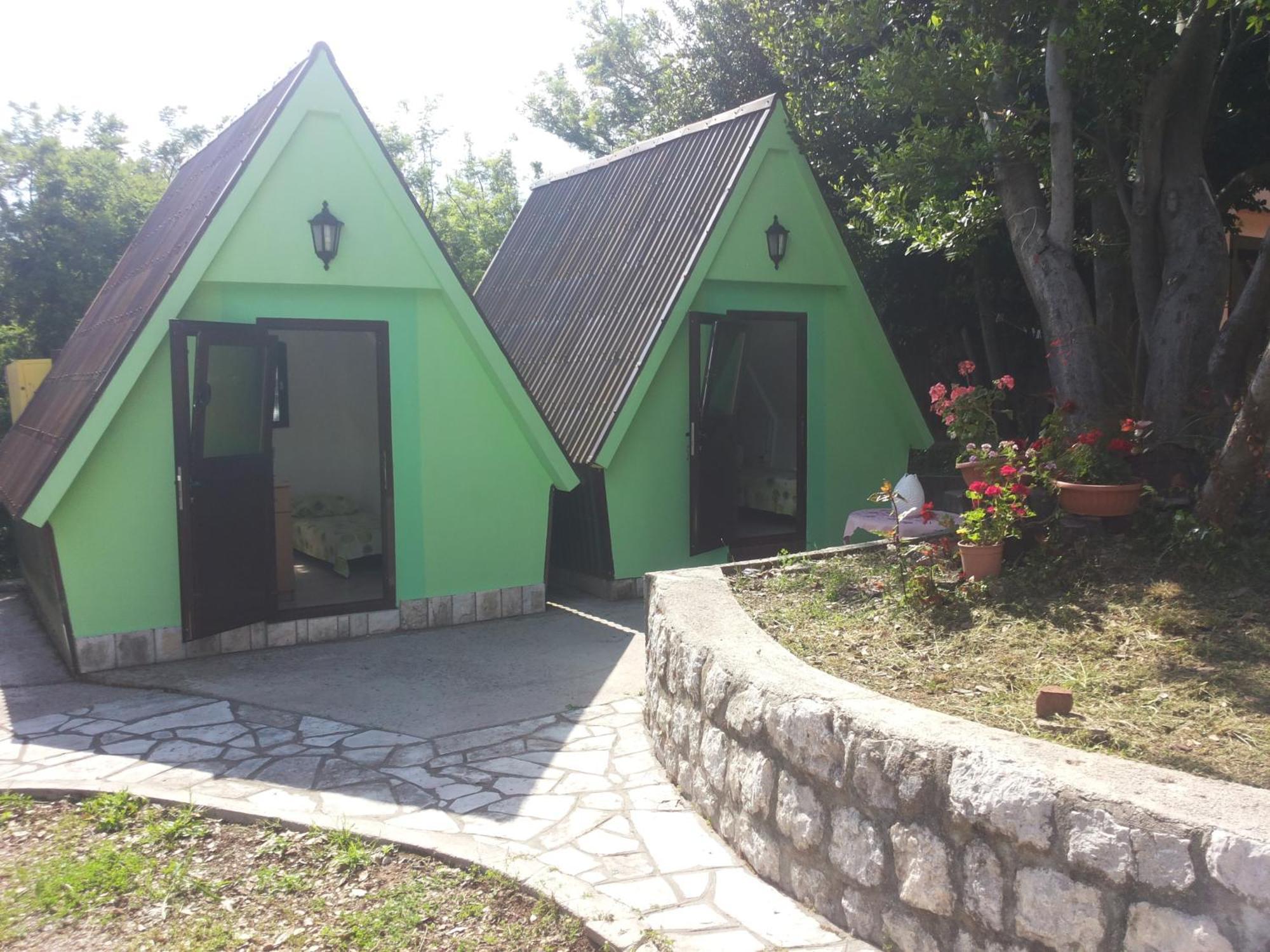 Apartments And Bungalows Mimoza Baosici Herceg Novi Bilik gambar