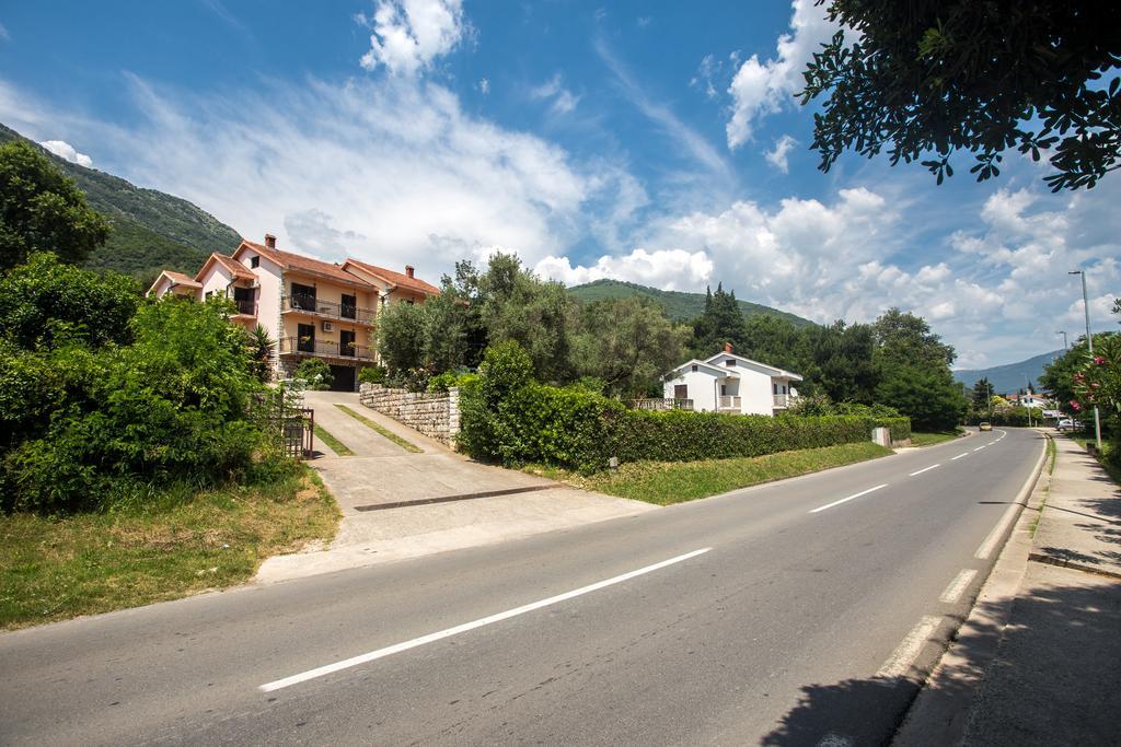Apartments And Bungalows Mimoza Baosici Herceg Novi Luaran gambar