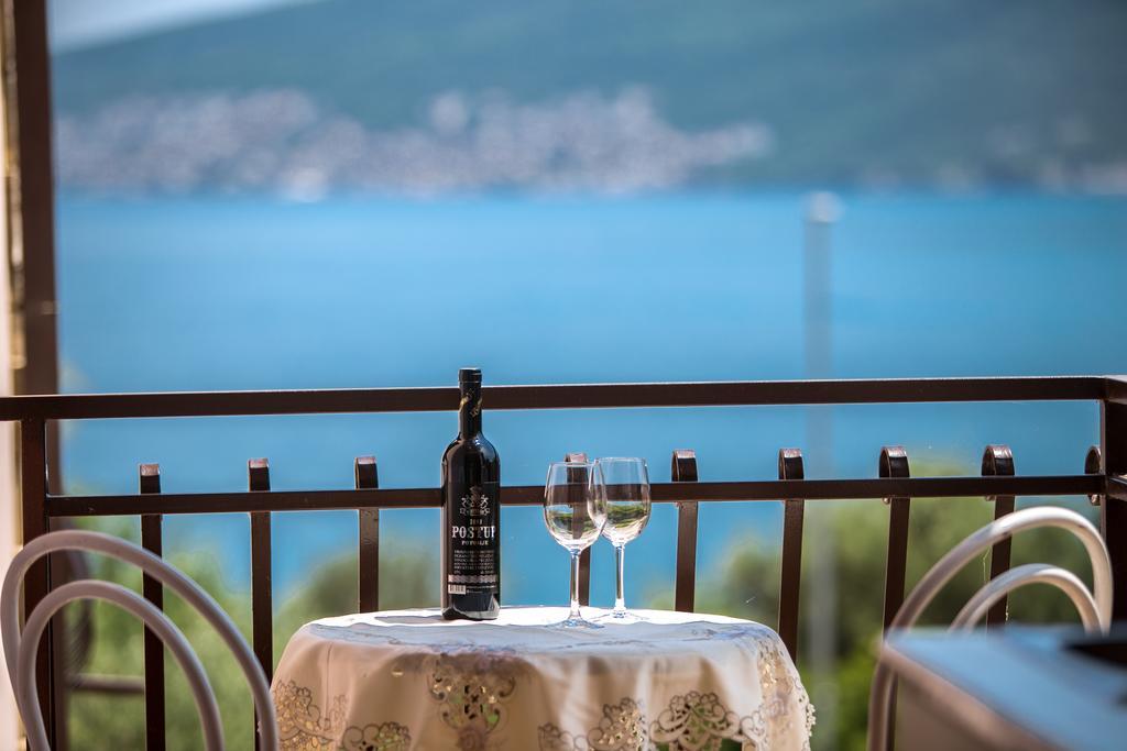 Apartments And Bungalows Mimoza Baosici Herceg Novi Luaran gambar